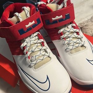 Nike Air Akronite gs